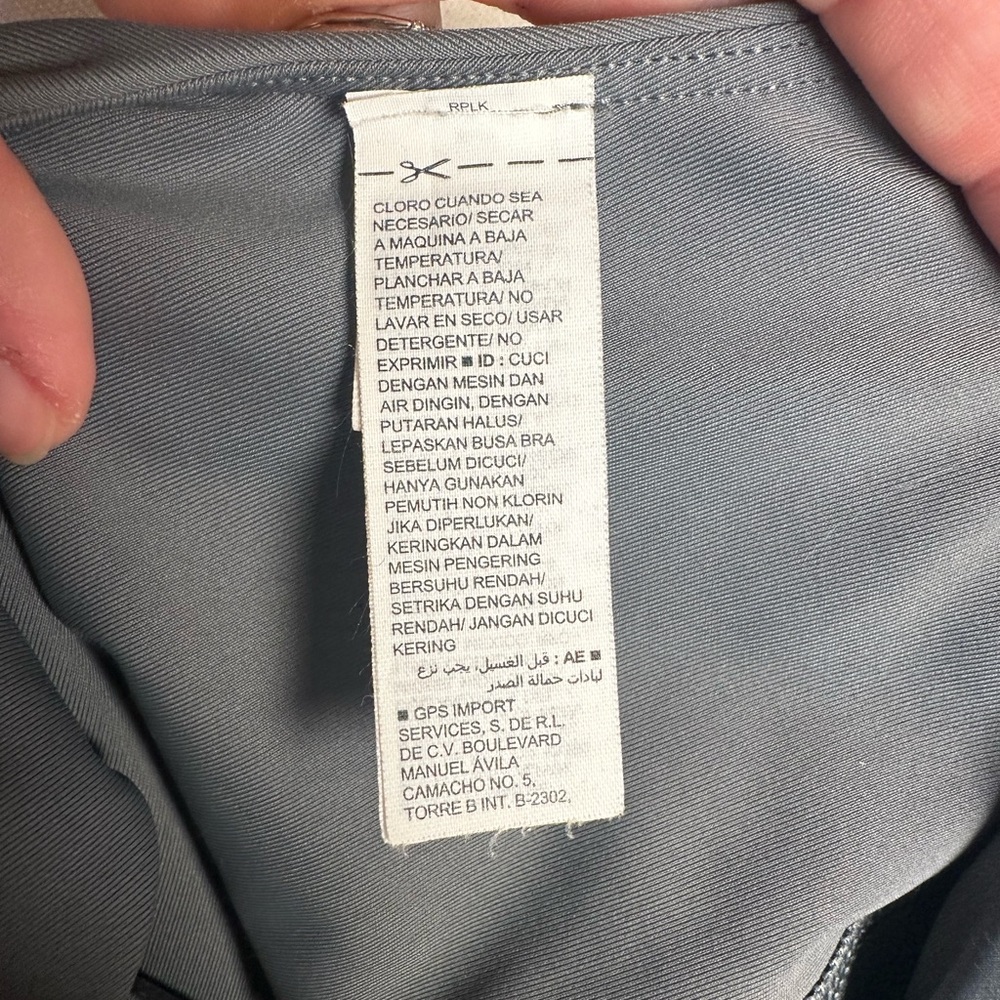 Old Navy Active Powersoft Crop Top - image 8